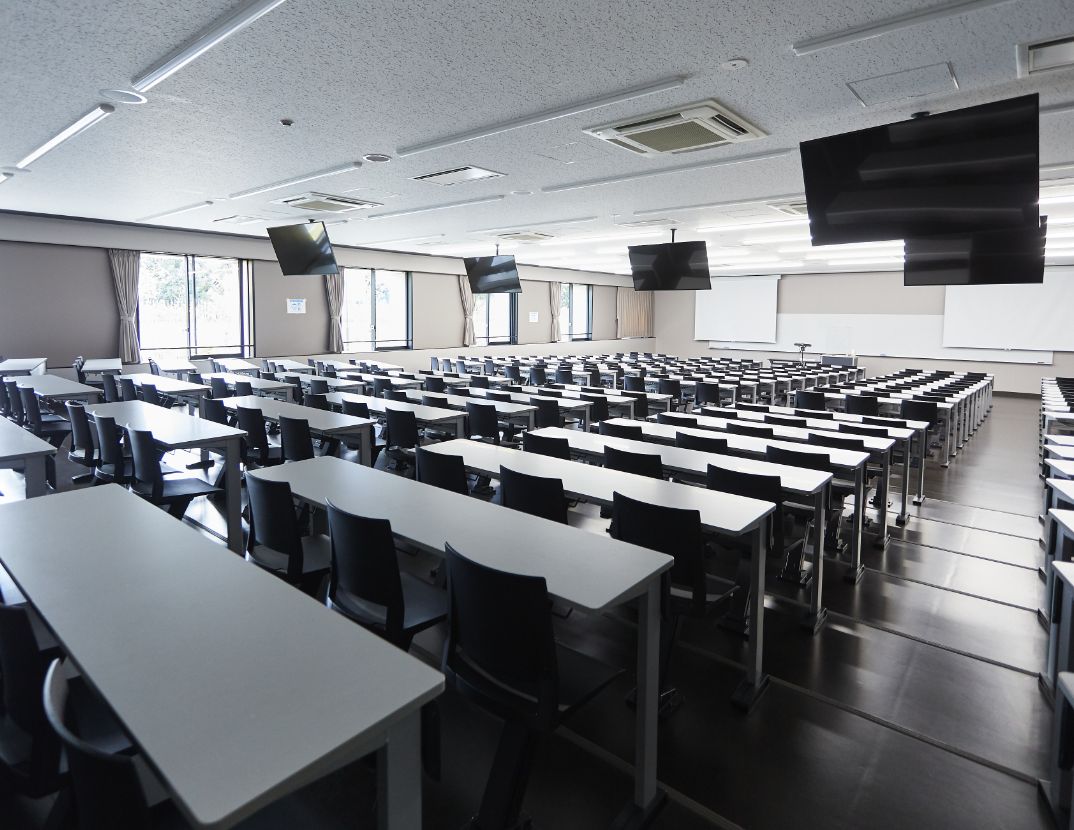 ACADEMIC COMMONS (Classroom Building)