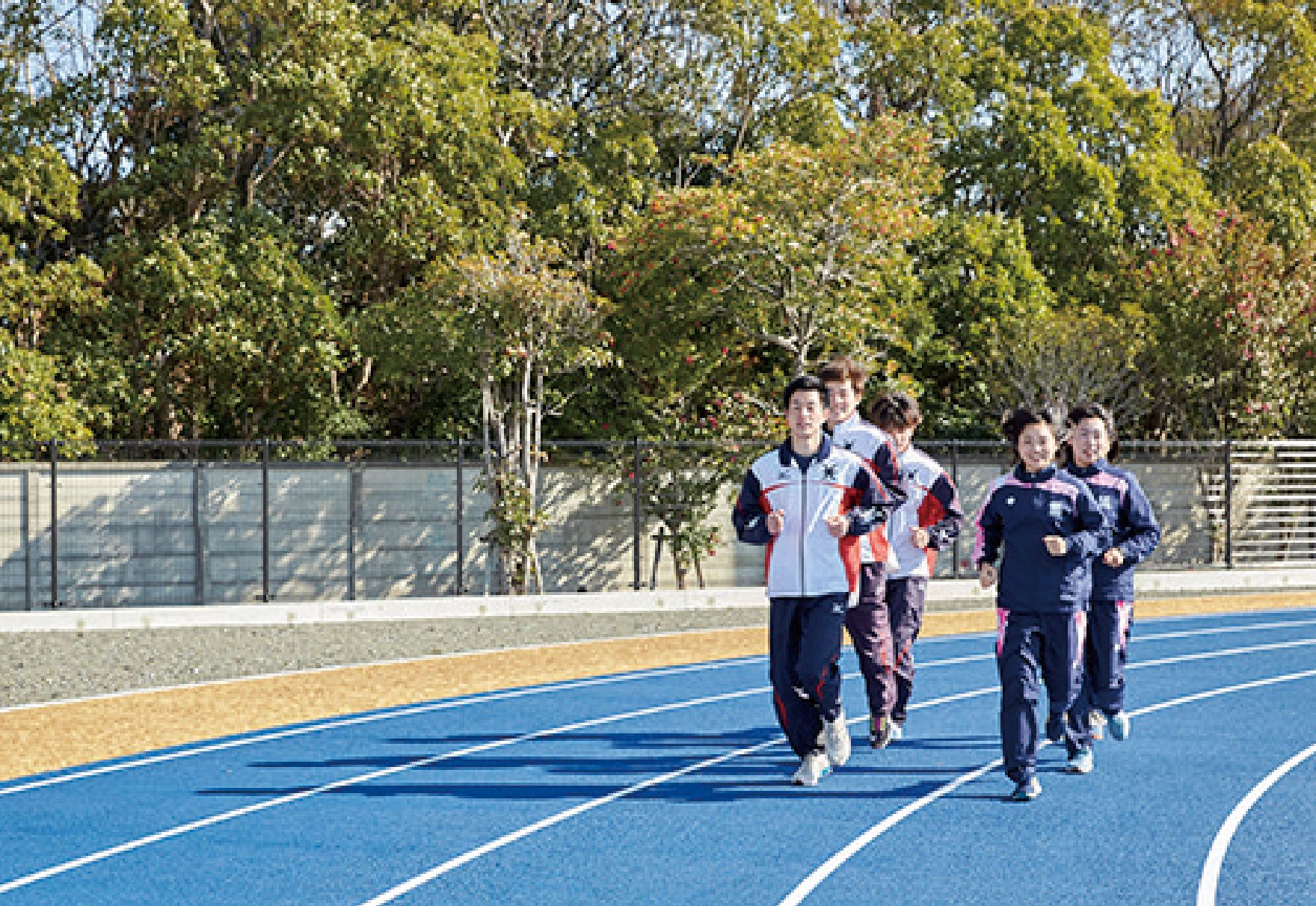 陸上競技場
