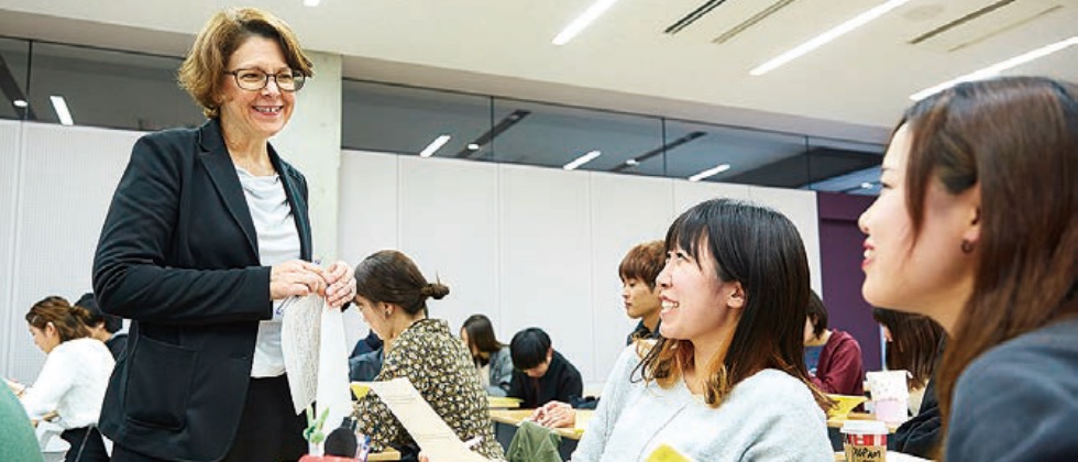 英語キャリア学科 小学校教員コース 関西外大